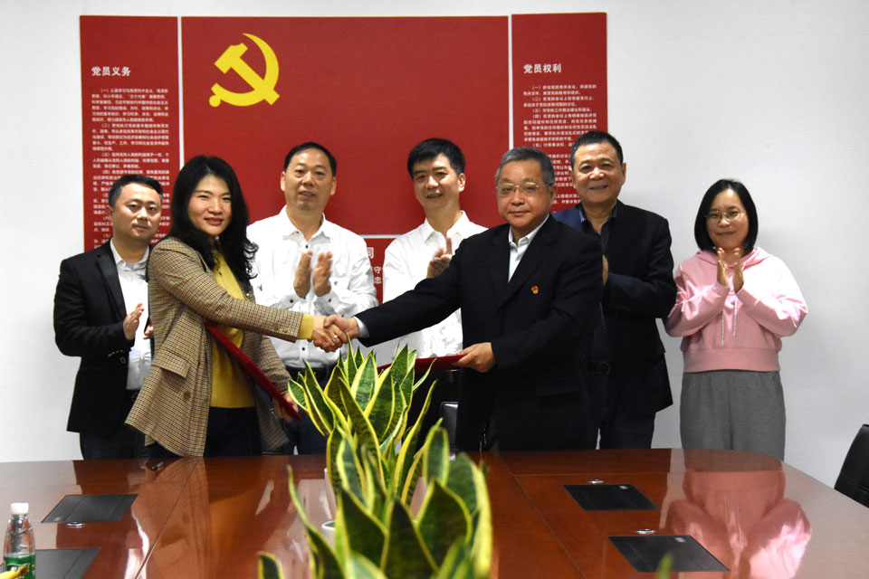 强强联合 共创未来 |必一网页版登录入口防雷与中国能建湖南院签订战略合作协议