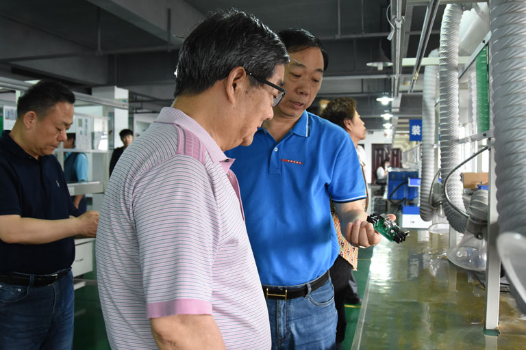 中国气象服务协会领导莅临必一网页版登录入口防雷调研